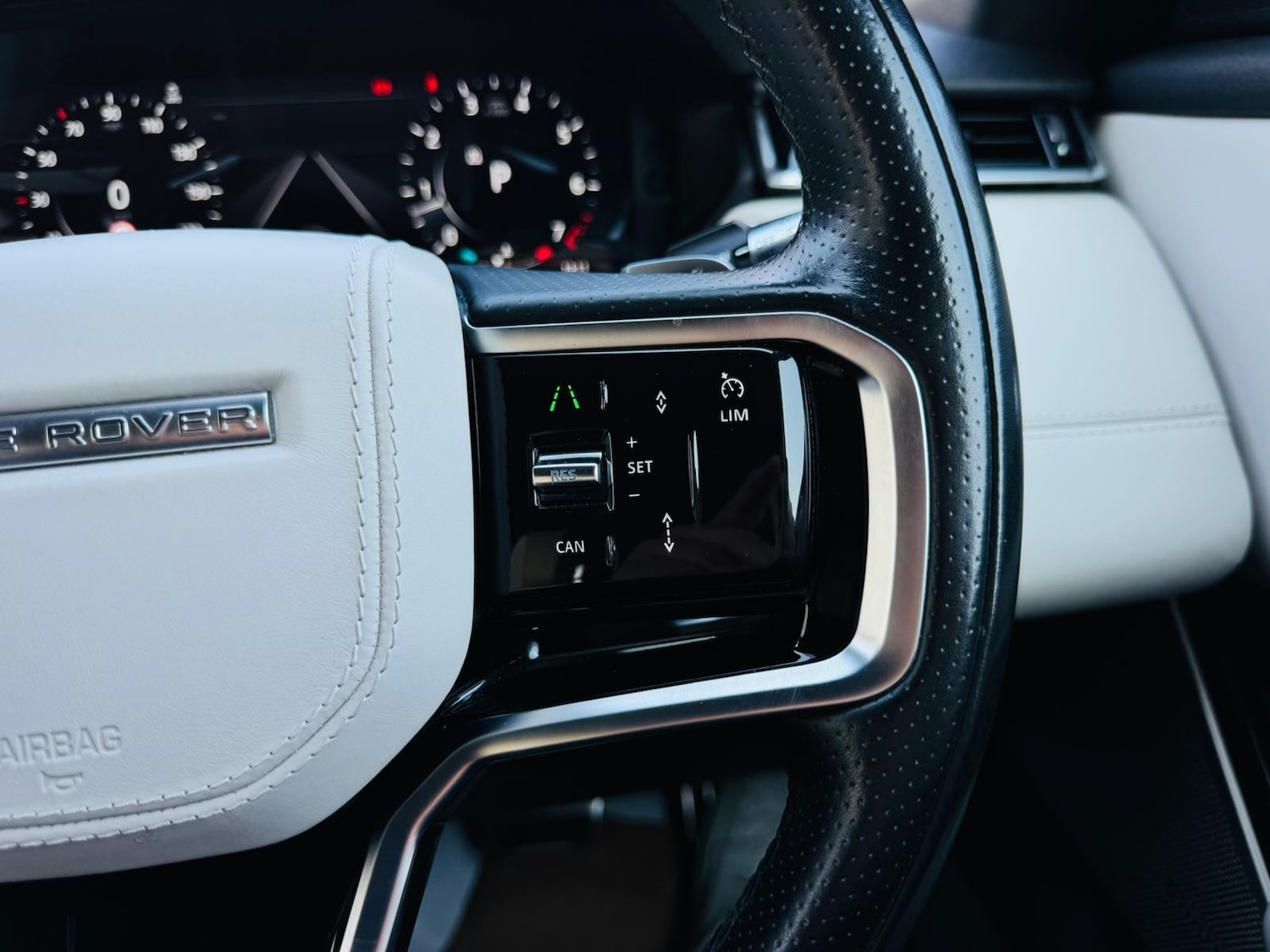 Used Land Rover Range Rover Velar 2021 for sale - 78029128: Photo 17