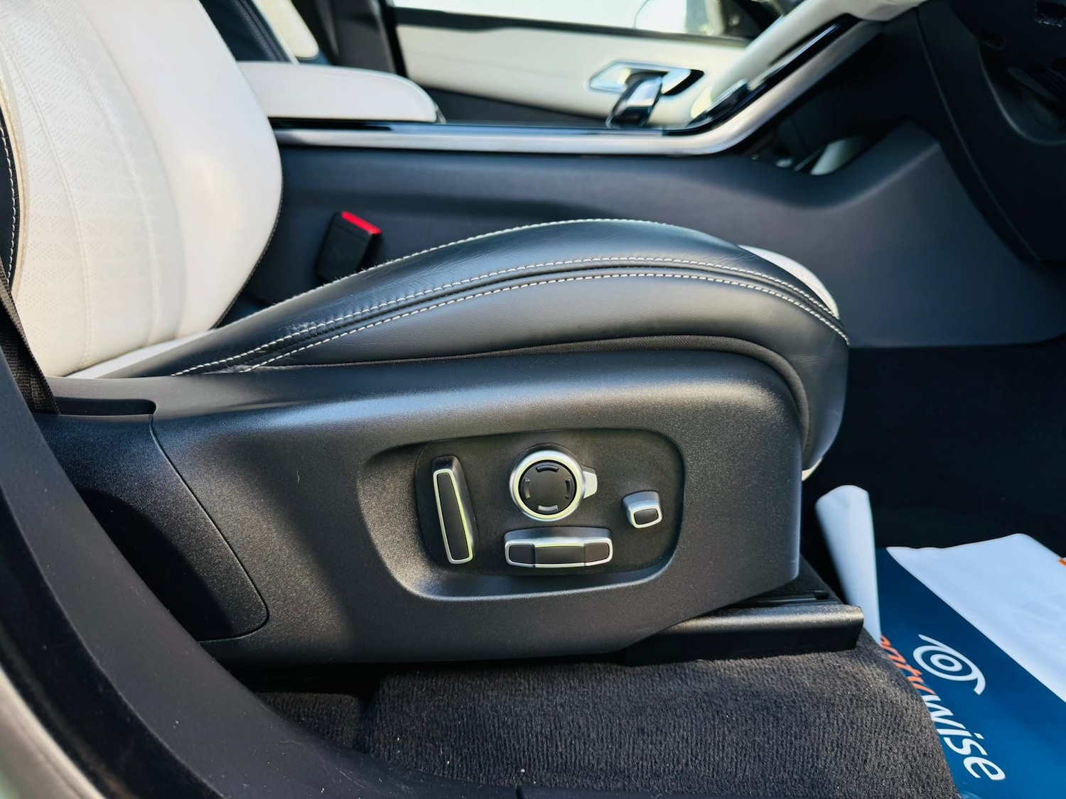 Used Land Rover Range Rover Velar 2021 for sale - 78029128: Photo 41