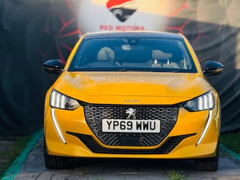 Used Peugeot 208 2020 for sale - 77052704: Photo