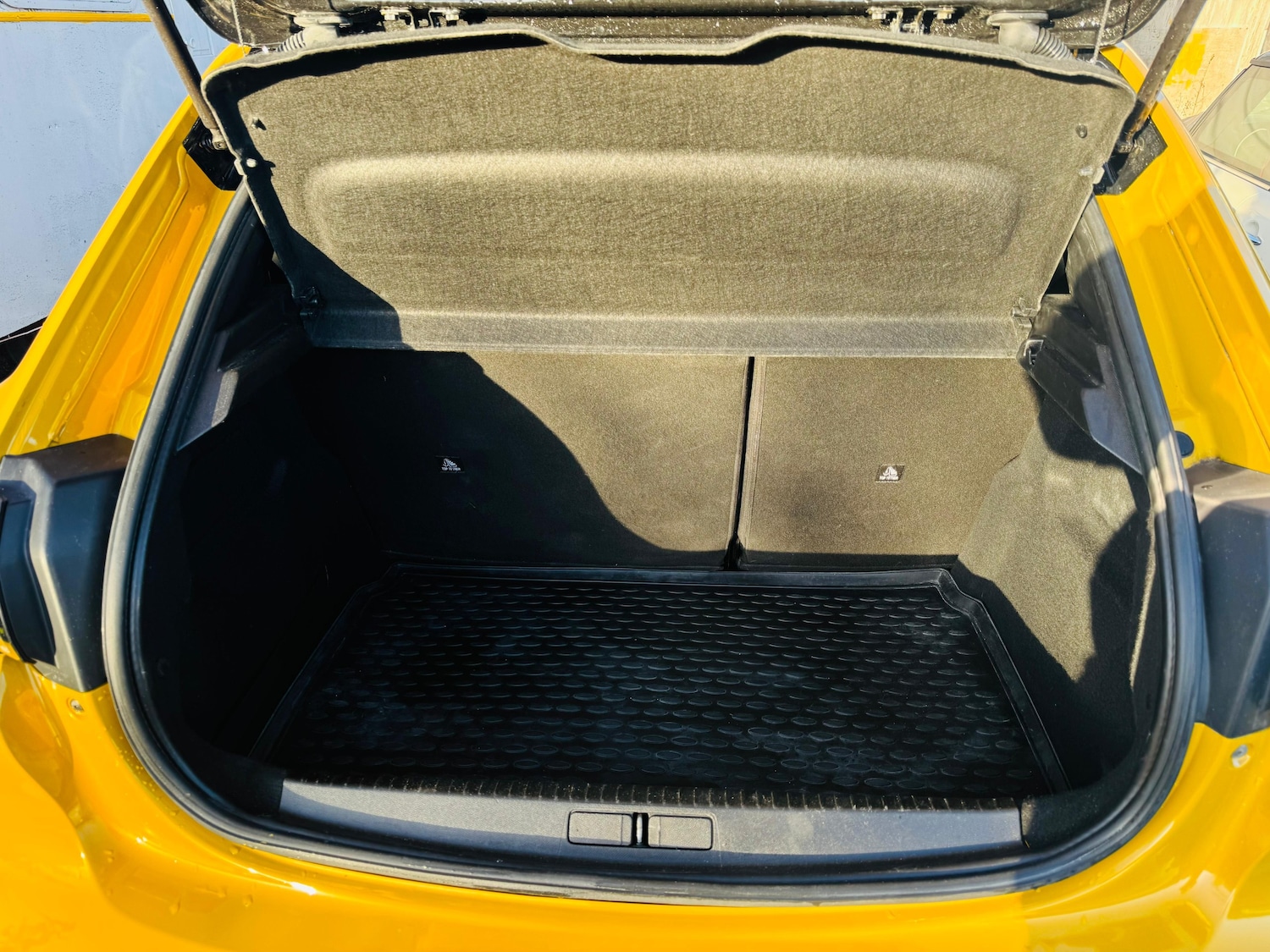 Used Peugeot 208 2020 for sale - 77052704: Photo 33