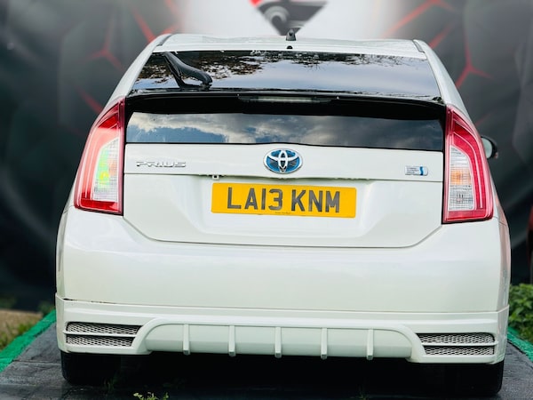 Used Toyota Prius 2023 for sale - 74608043: Photo 5