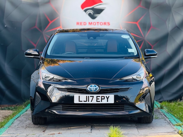 Used Toyota Prius 2022 for sale - 76206626: Photo 2