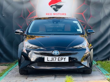 Used Toyota Prius 2022 for sale - 76206626: Photo 2