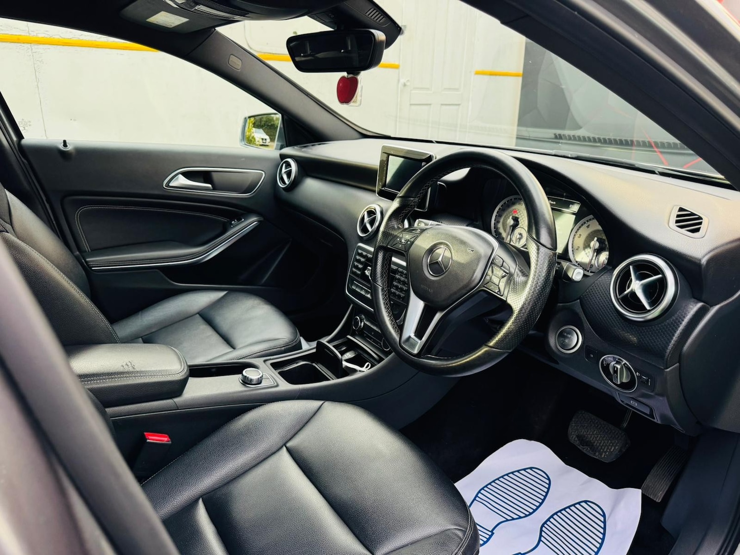 Used Mercedes-Benz A-Class 2015 for sale - 77382106: Photo 26