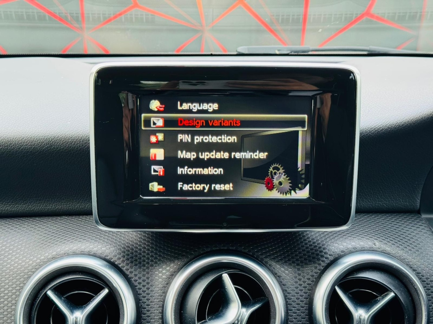 Used Mercedes-Benz A-Class 2015 for sale - 77382106: Photo 38