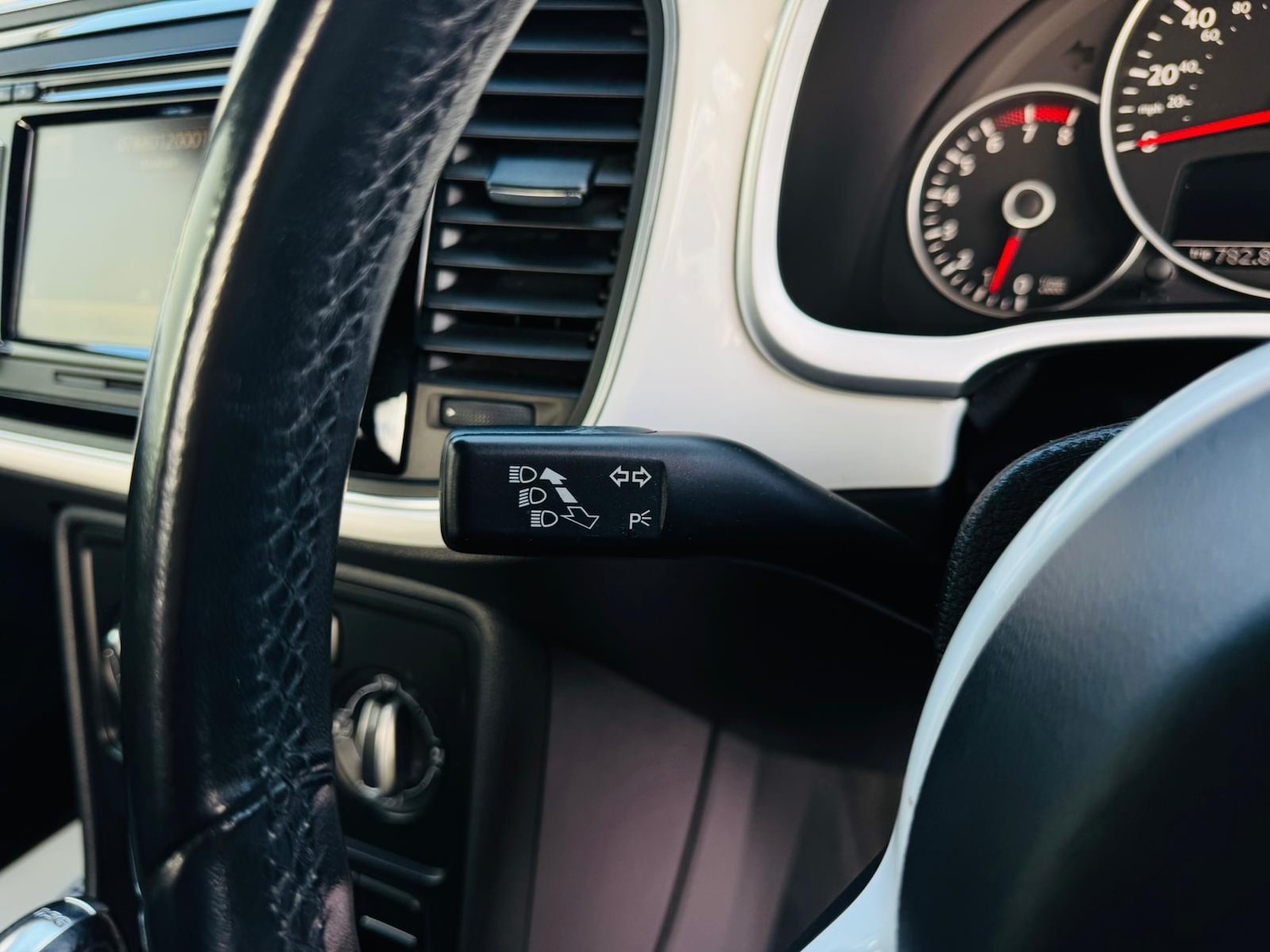 Used Volkswagen Beetle 2012 for sale - 76957665: Photo 21