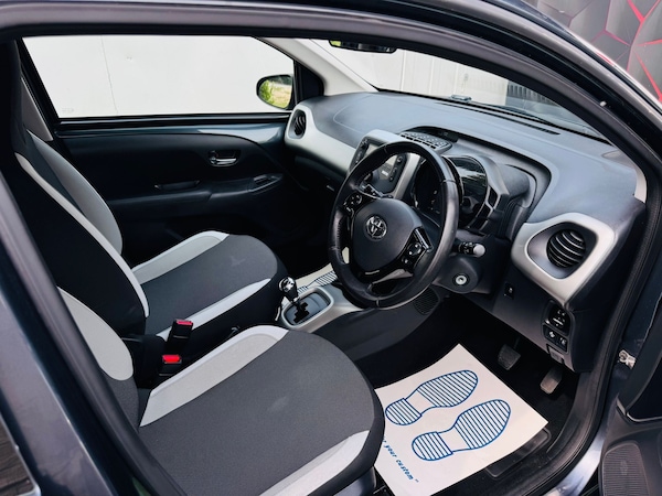 Used Toyota Aygo X 2018 for sale - 75632542: Photo 14