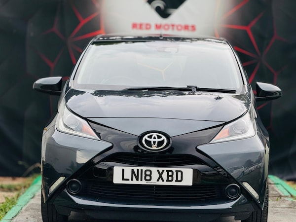 Used Toyota Aygo X 2018 for sale - 75632542: Photo 2