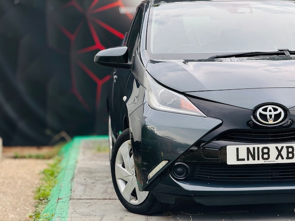Used Toyota Aygo X 2018 for sale - 75632542: Photo 8