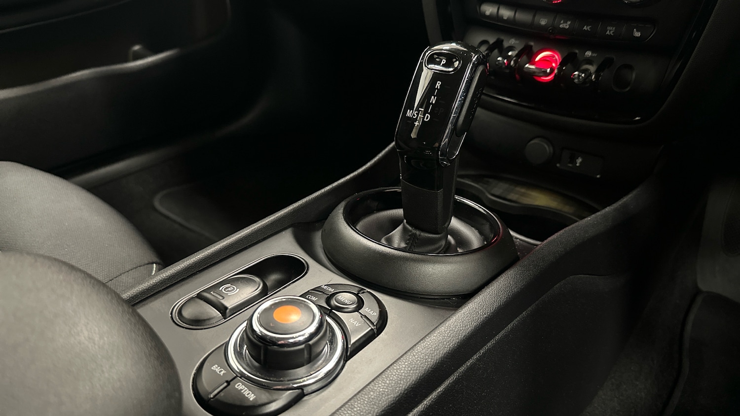 Used MINI Clubman 2020 for sale - 77147902: Photo 10