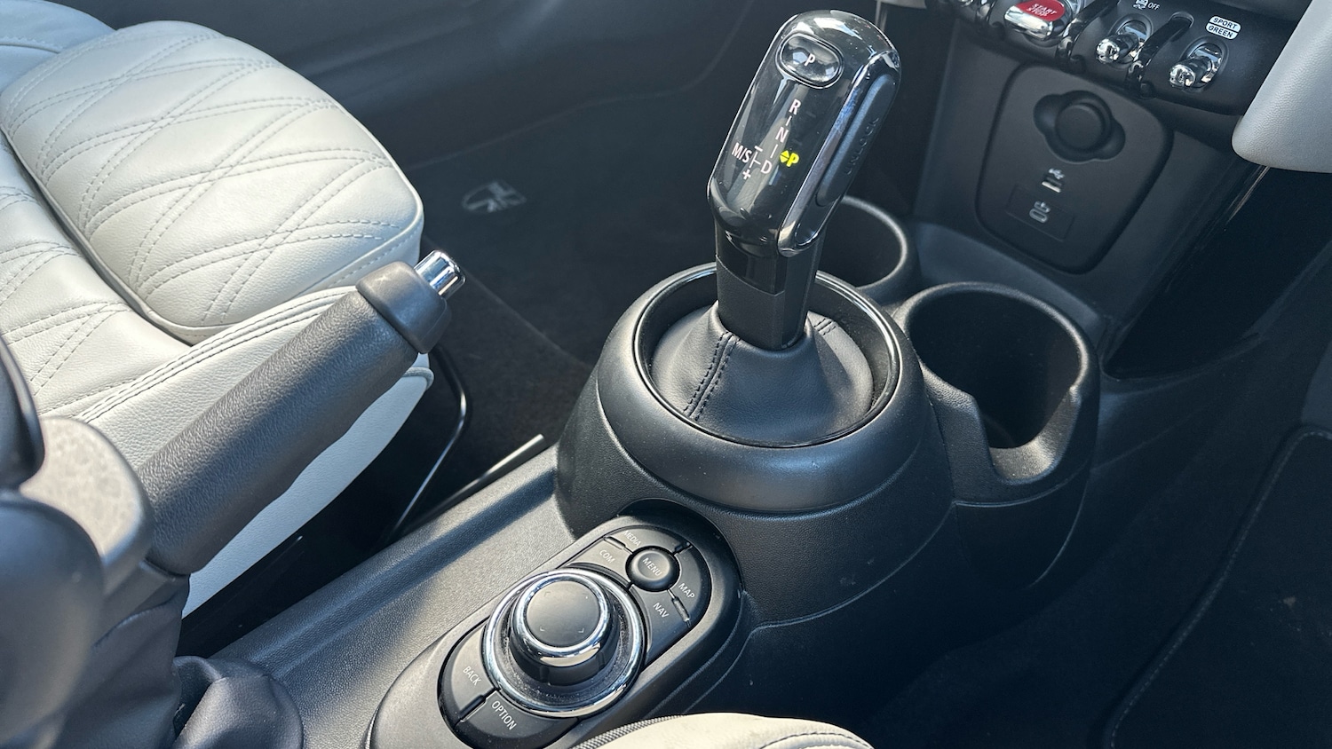 Used MINI Hatch 2023 for sale - 77093735: Photo 10