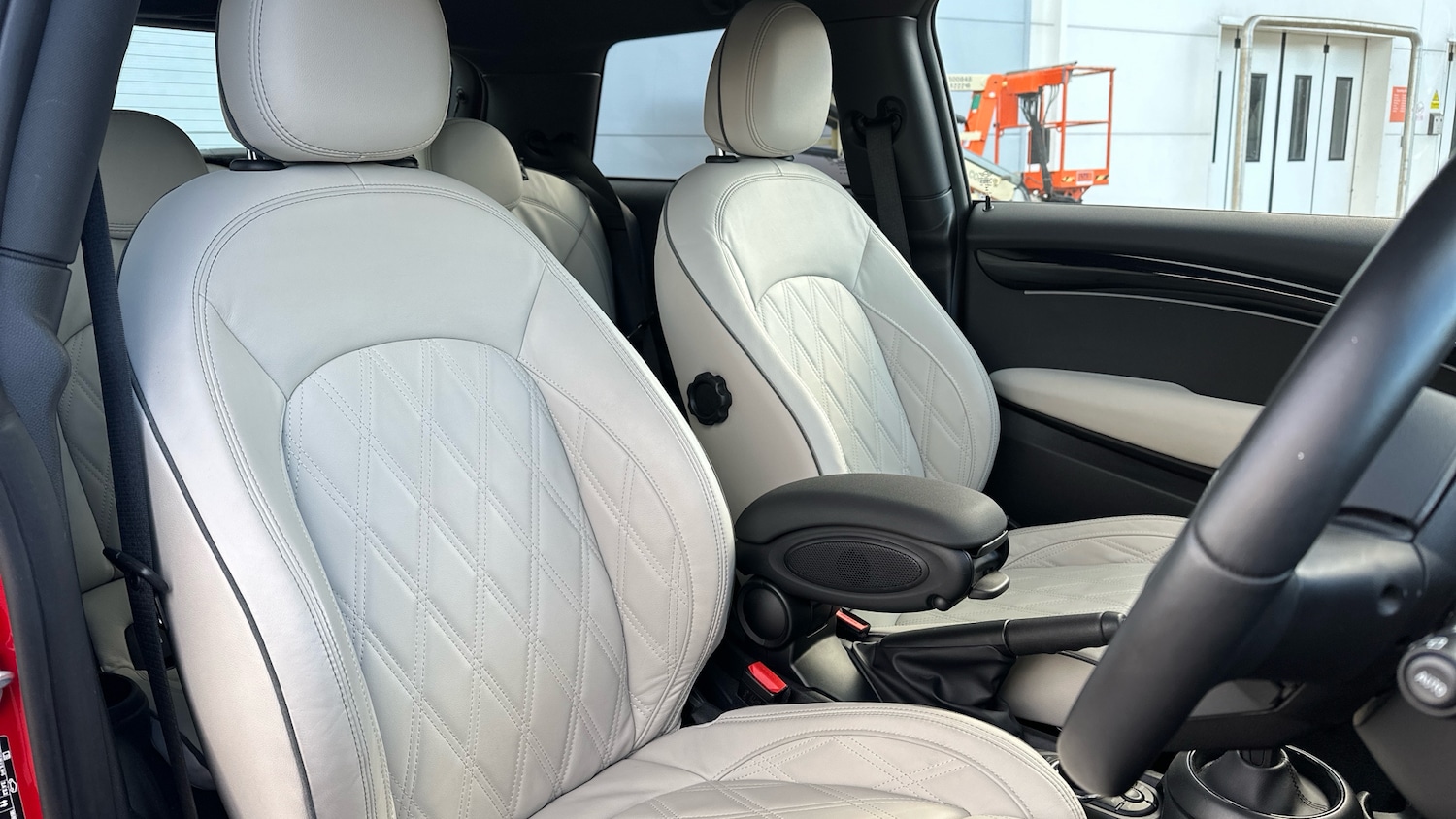 Used MINI Hatch 2023 for sale - 77093735: Photo 11