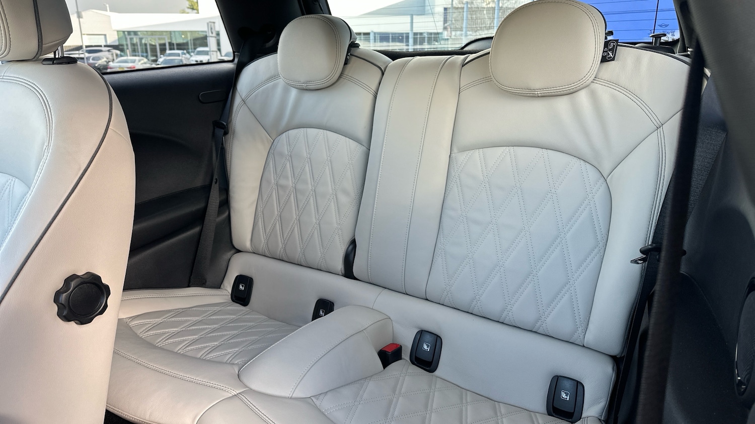 Used MINI Hatch 2023 for sale - 77093735: Photo 12