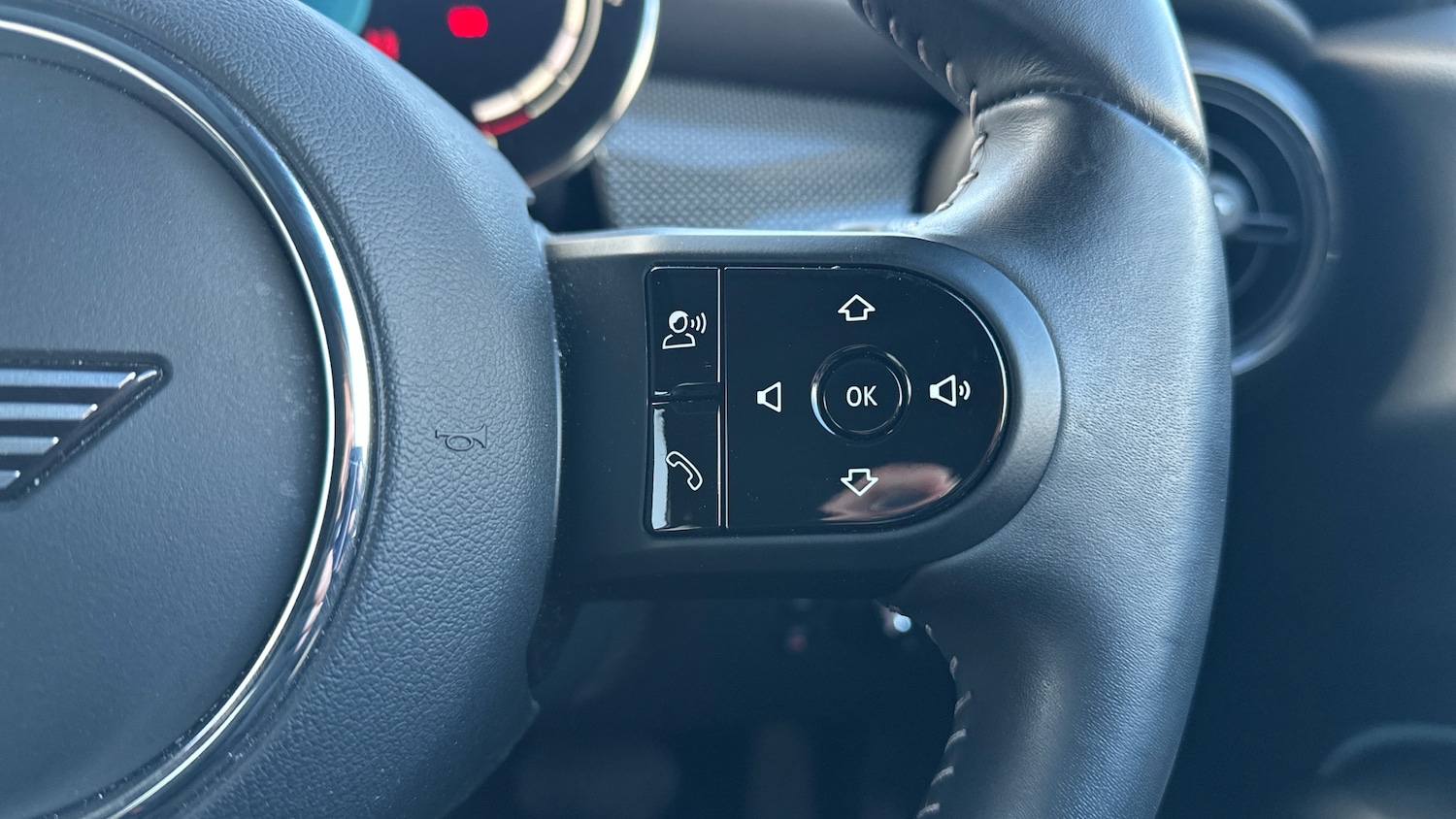 Used MINI Hatch 2023 for sale - 77093735: Photo 18