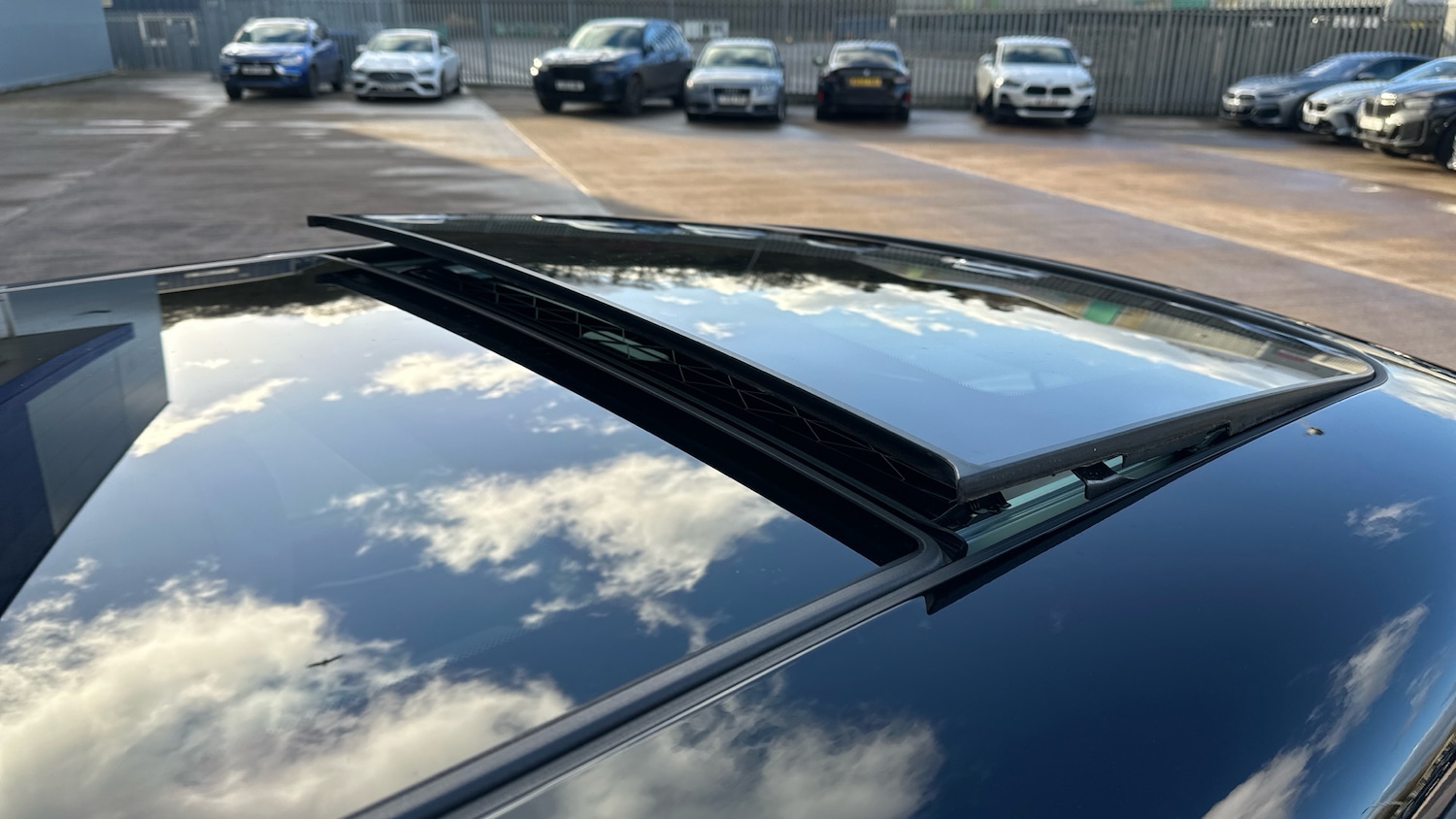 Used MINI Hatch 2023 for sale - 77093735: Photo 28