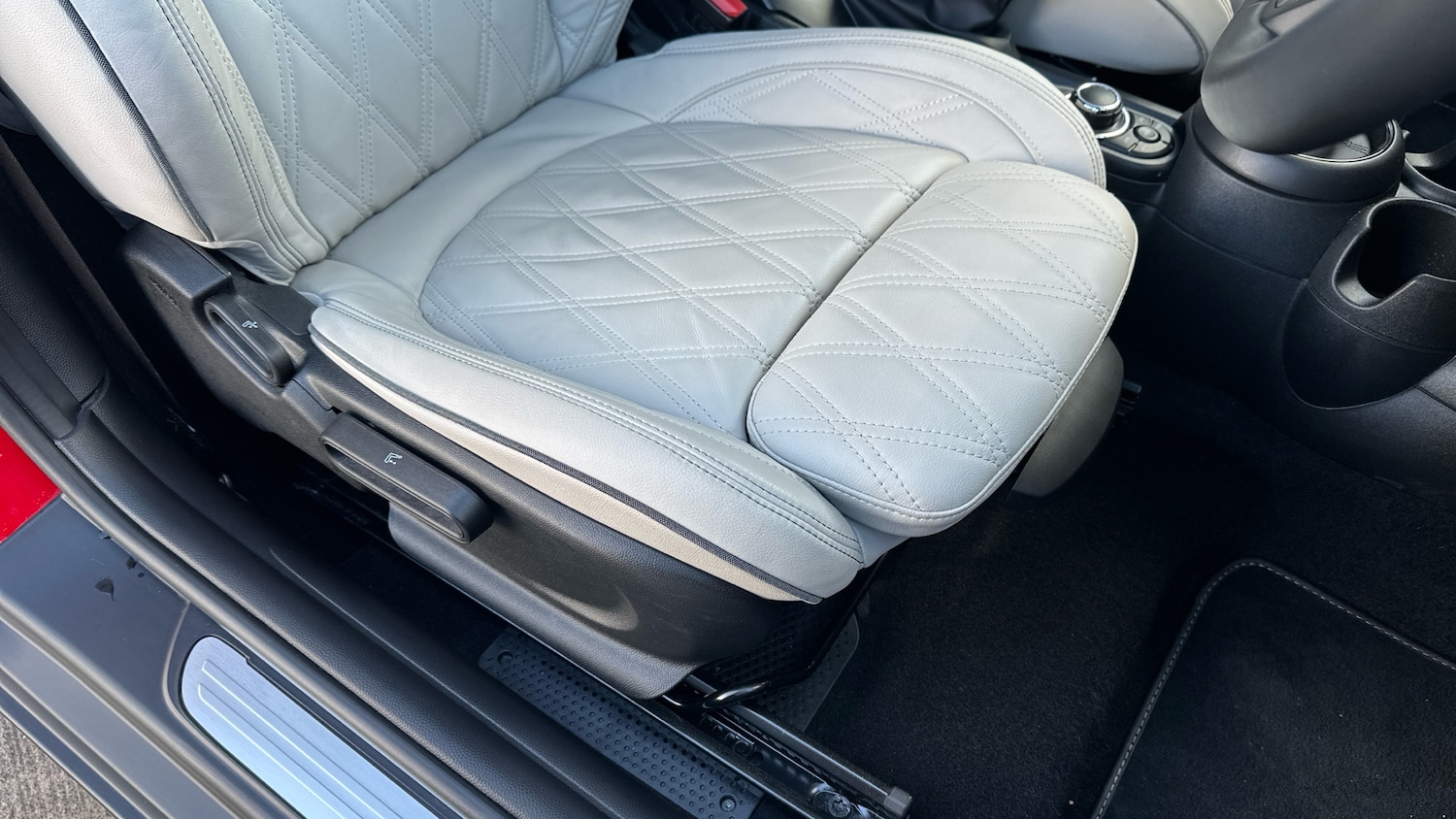 Used MINI Hatch 2023 for sale - 77093735: Photo 35