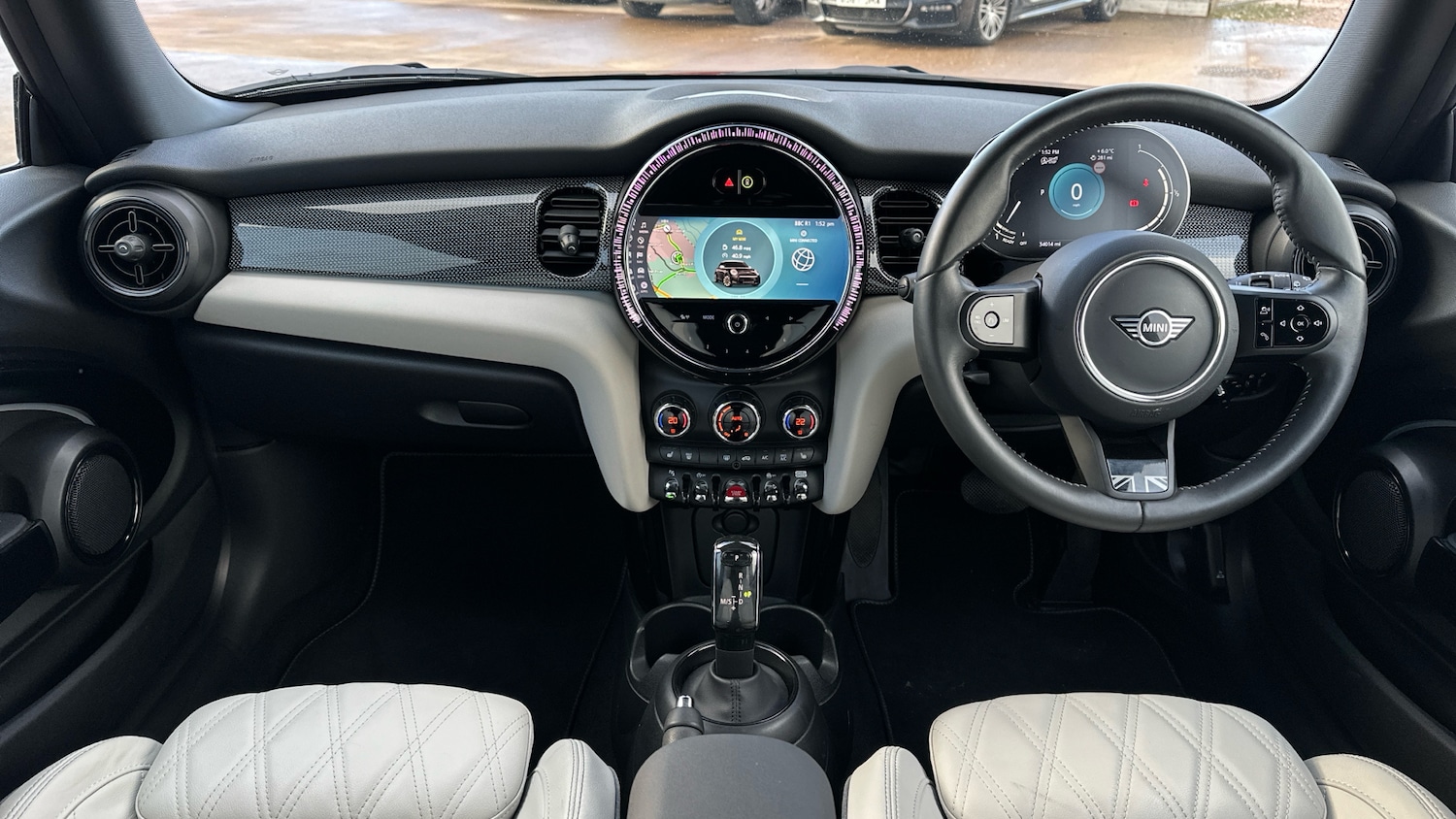 Used MINI Hatch 2023 for sale - 77093735: Photo 4