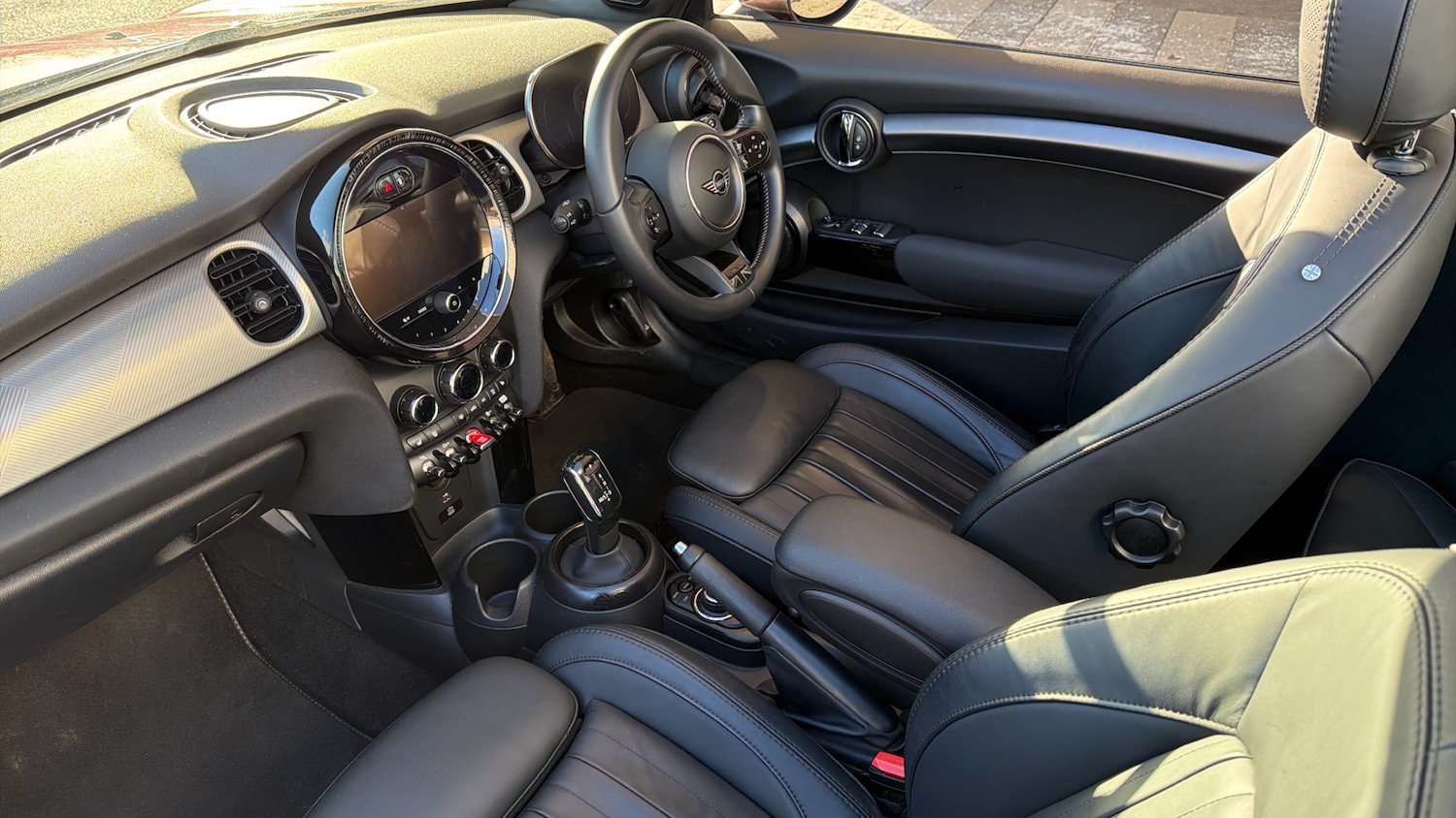 Used MINI Convertible 2023 for sale - 78015104: Photo 7