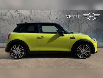 Used MINI Hatch 2023 for sale - 75959373: Photo