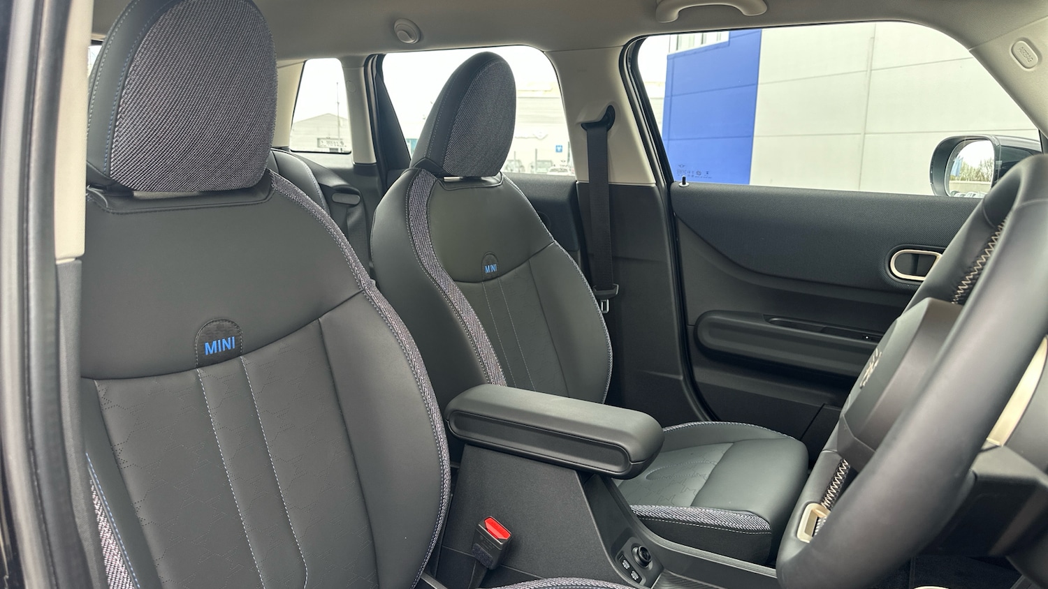 Used MINI Cooper 2024 for sale - 78105441: Photo 11