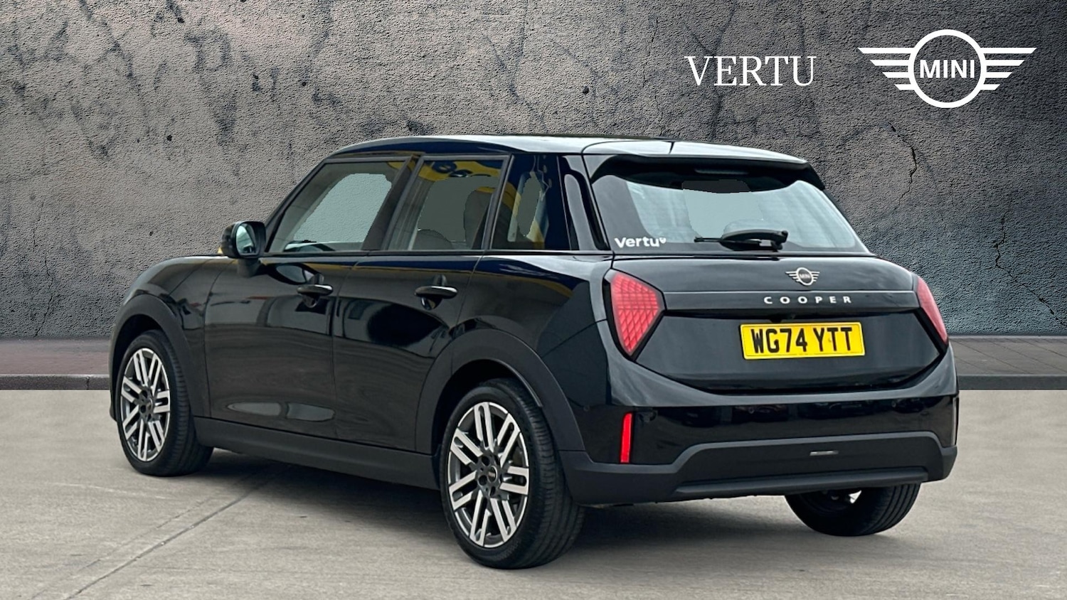 Used MINI Cooper 2024 for sale - 78105441: Photo 2