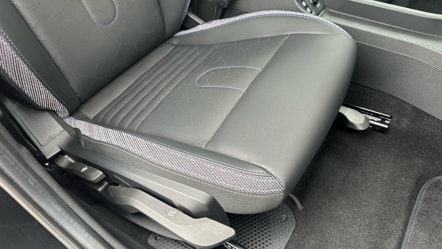 Used MINI Cooper 2024 for sale - 78105441: Photo 28