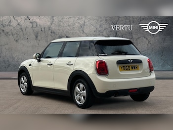 Used MINI Hatch 2018 for sale - 76126214: Photo 2