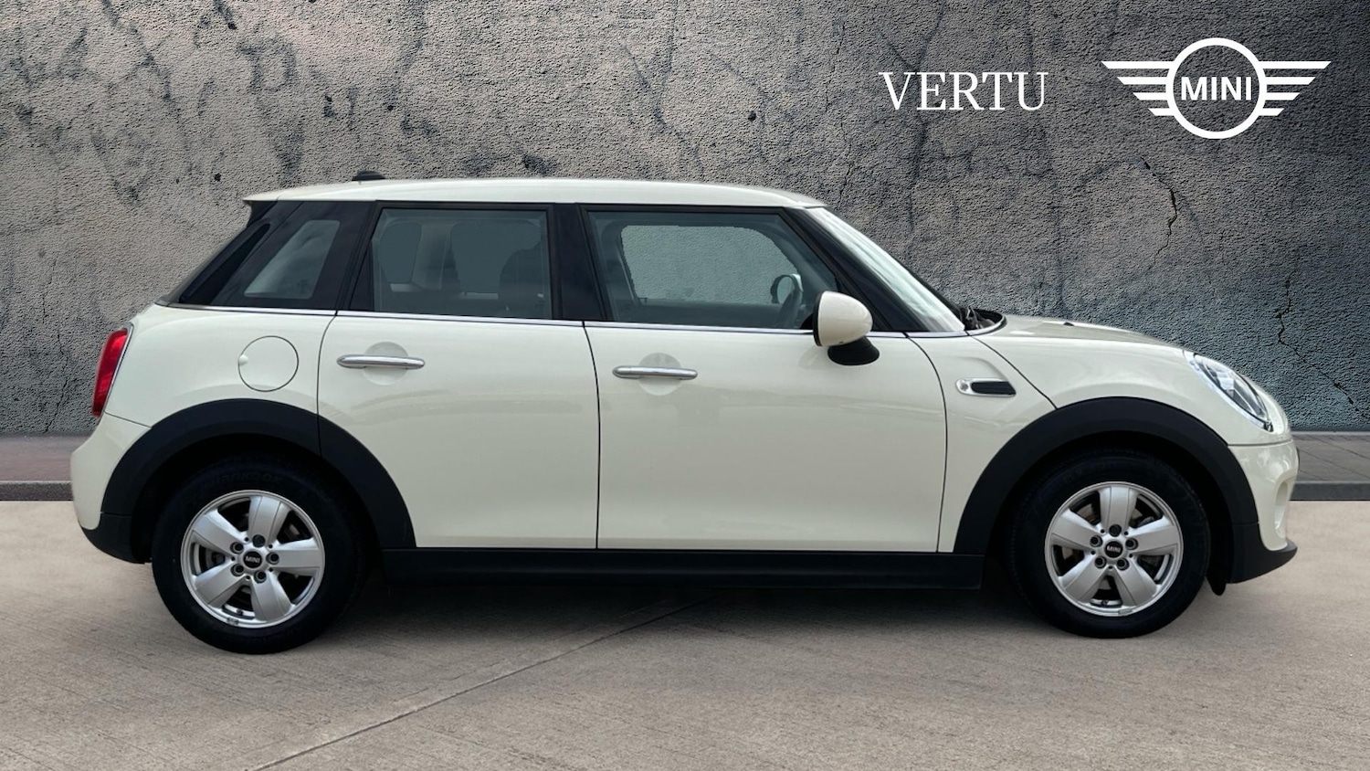 Used MINI Hatch 2018 for sale - 76126214: Photo 3