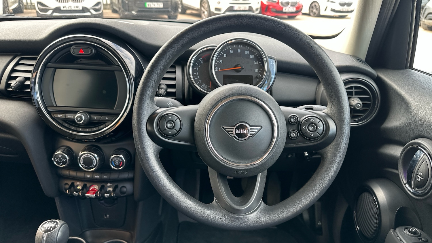 Used MINI Hatch 2018 for sale - 76126214: Photo 5
