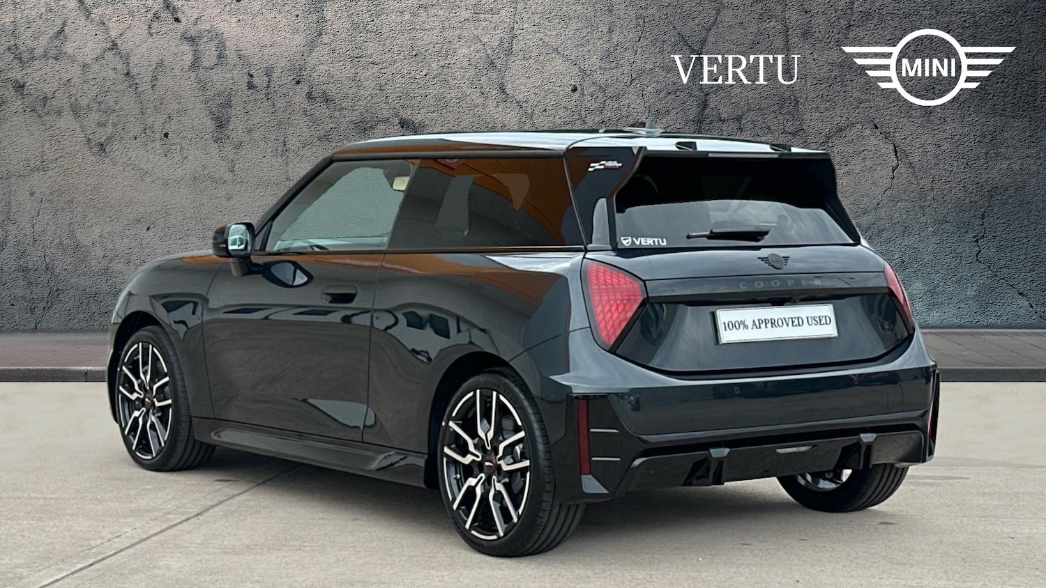 Used MINI Cooper 2025 for sale - 76428560: Photo 2