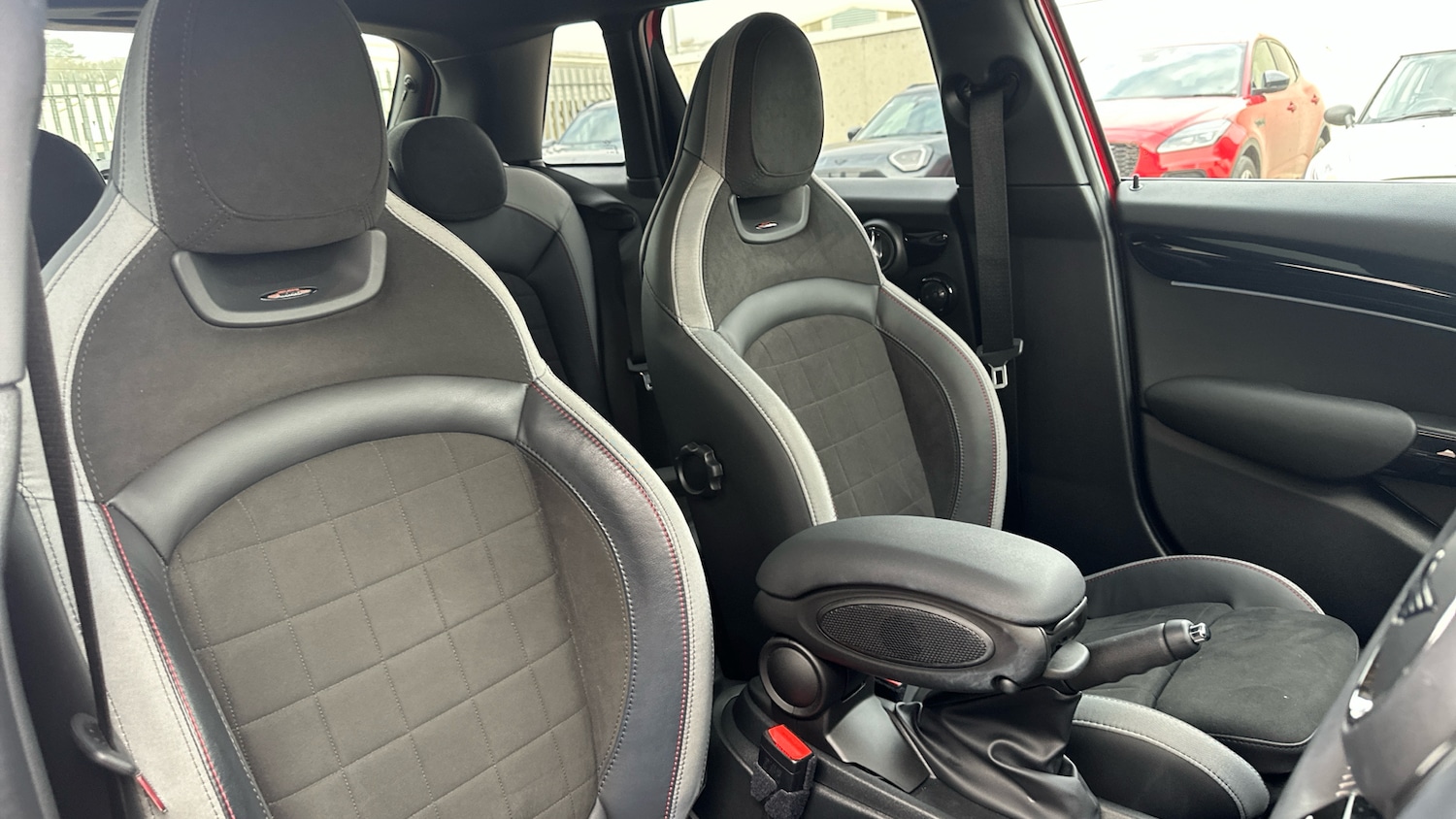 Used MINI Hatch 2023 for sale - 77763325: Photo 11