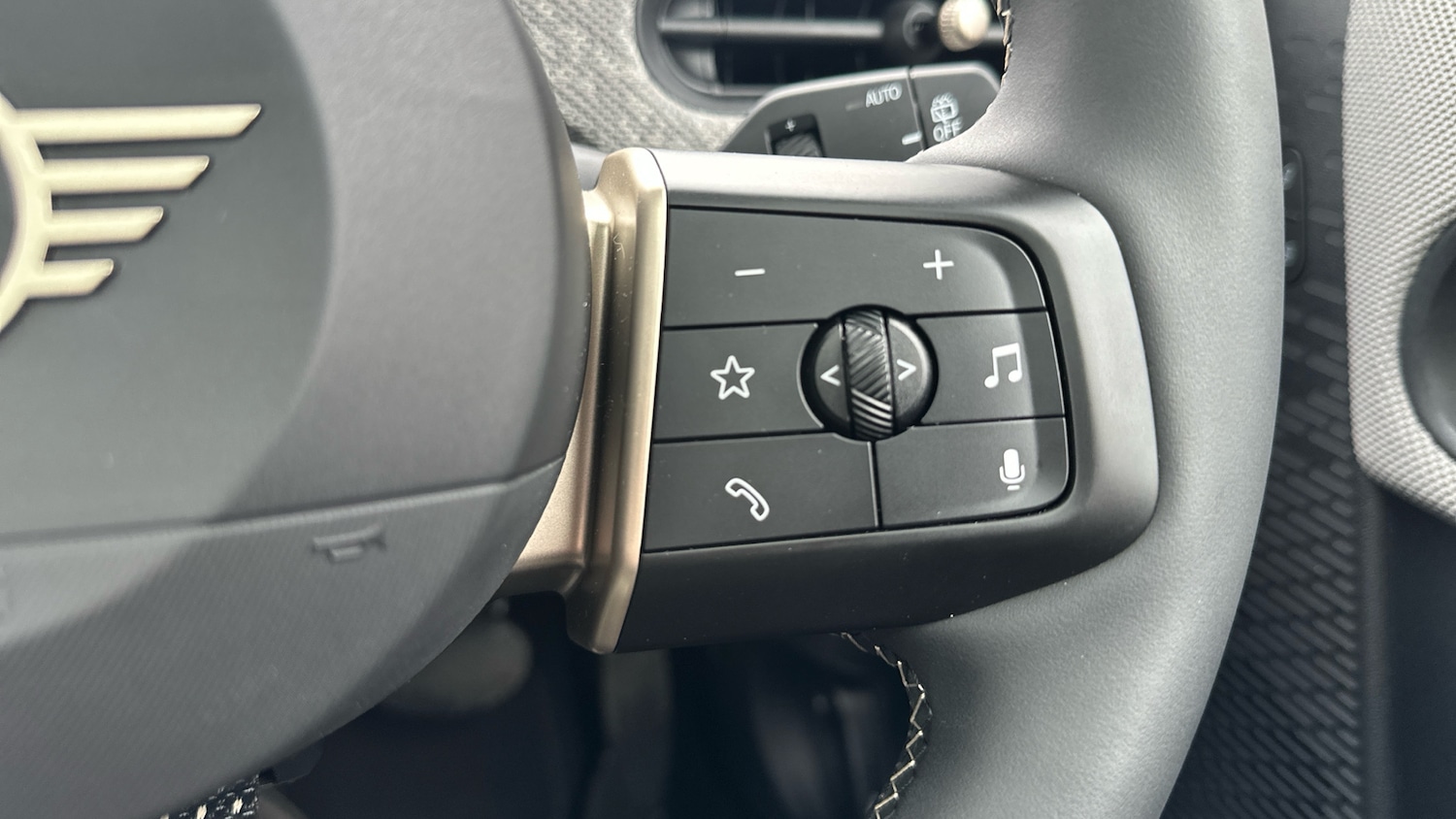 Used MINI Cooper 2025 for sale - 77777460: Photo 18