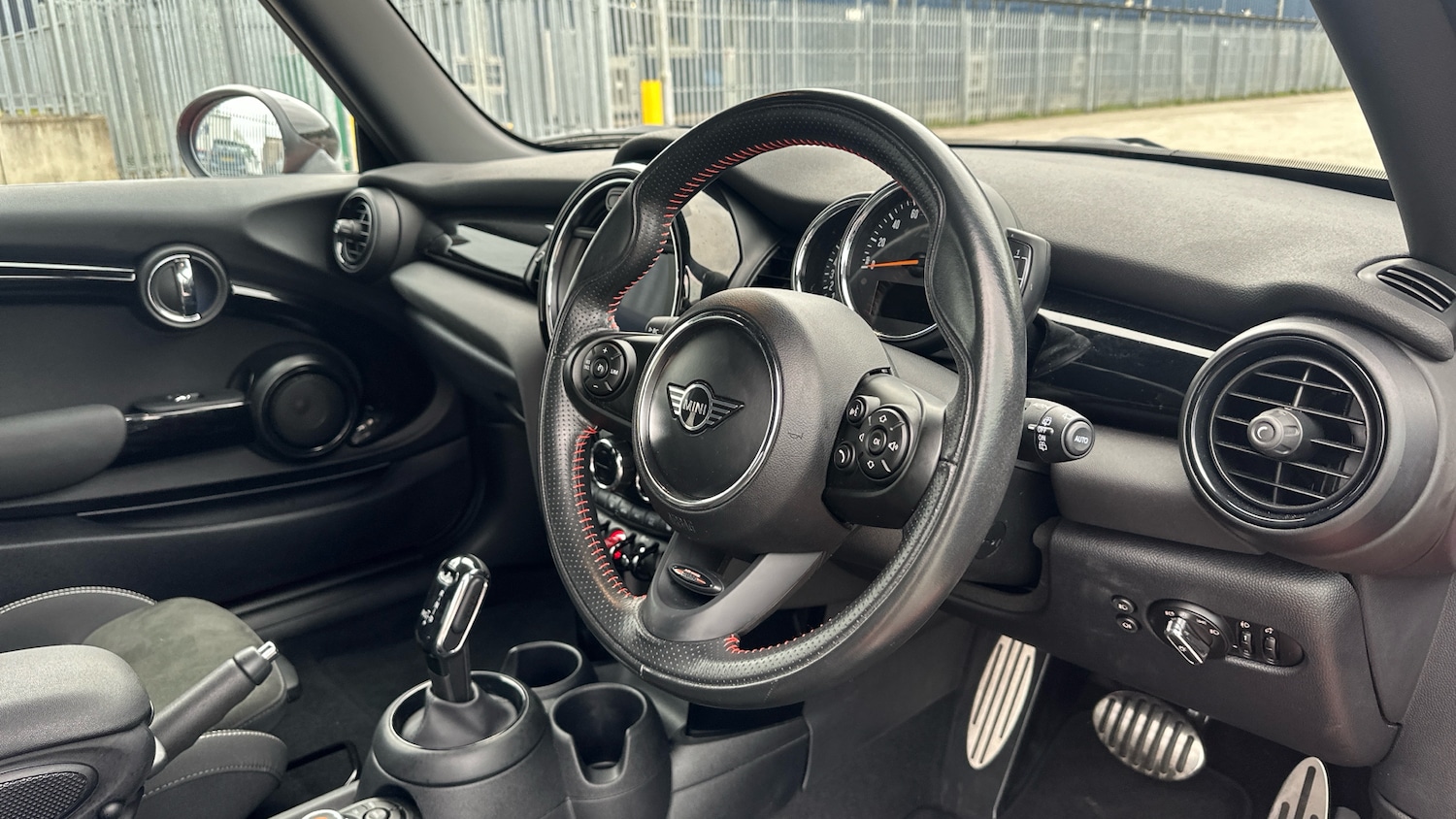 Used MINI Hatch 2019 for sale - 78092619: Photo 6