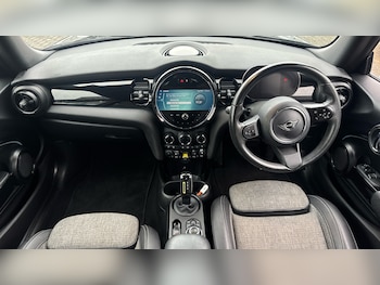 Used MINI Hatch 2022 for sale - 77531791: Photo