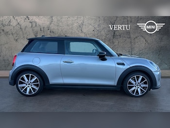 Used MINI Hatch 2023 for sale - 76903845: Photo