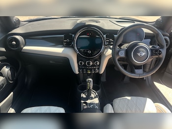 Used MINI Hatch 2022 for sale - 79458986: Photo