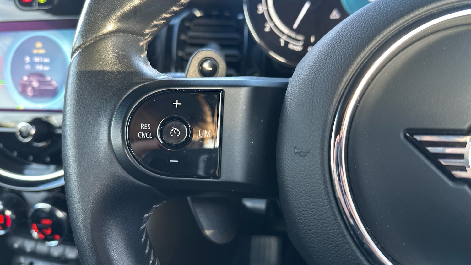 Used MINI Convertible 2023 for sale - 77124002: Photo 17