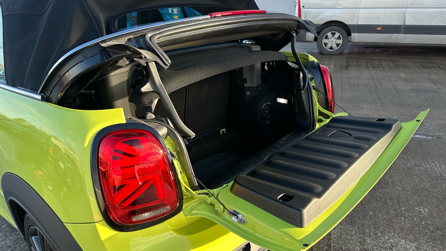 Used MINI Convertible 2023 for sale - 77124002: Photo 27