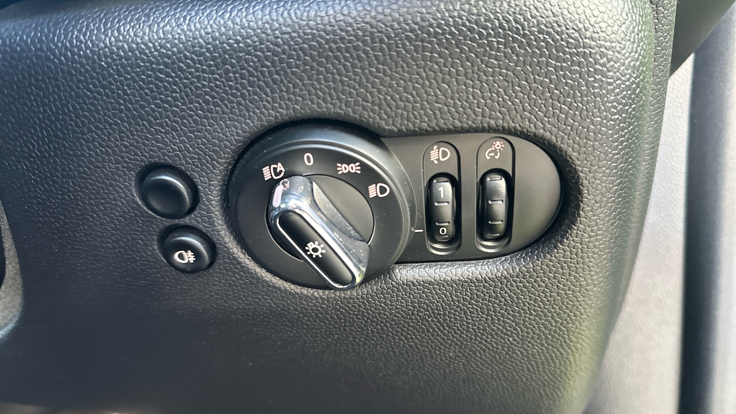 Used MINI Convertible 2023 for sale - 77124002: Photo 31