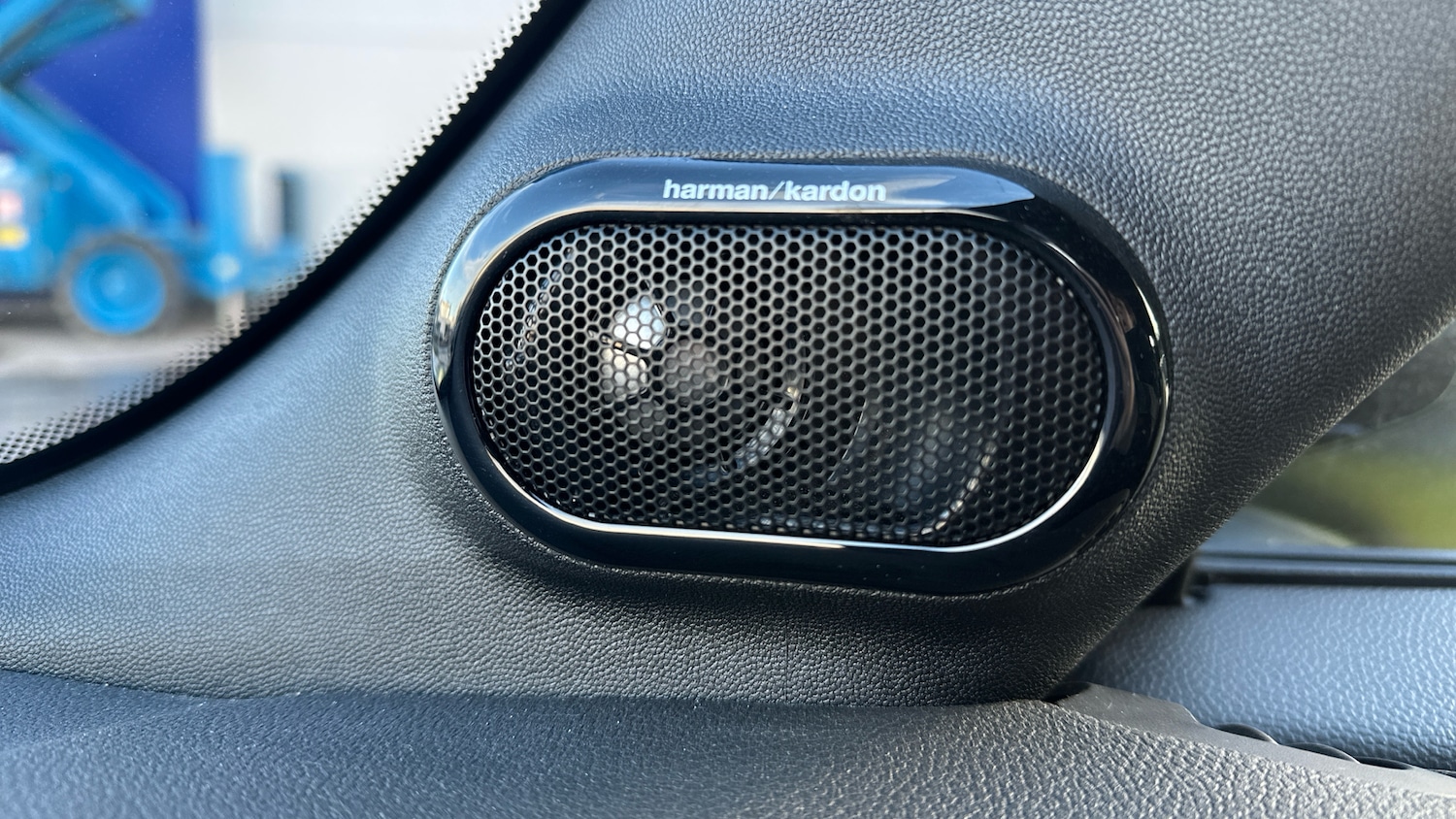 Used MINI Convertible 2023 for sale - 77124002: Photo 33