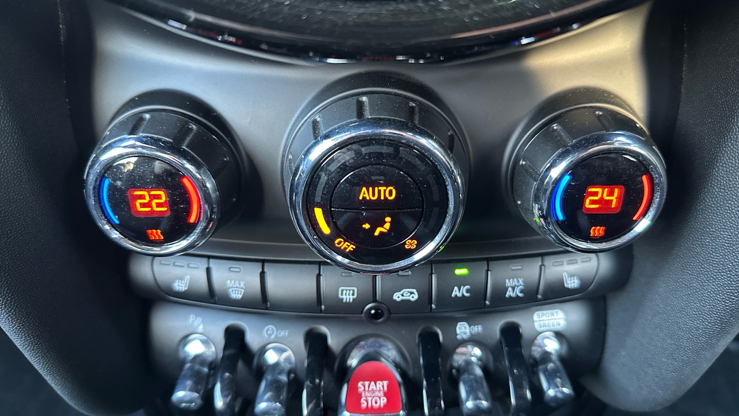 Used MINI Convertible 2023 for sale - 77124002: Photo 35