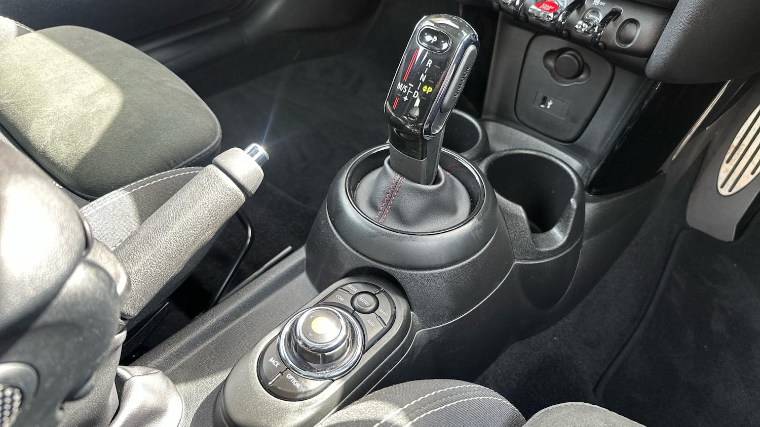 Used MINI Hatch 2018 for sale - 76479498: Photo 10