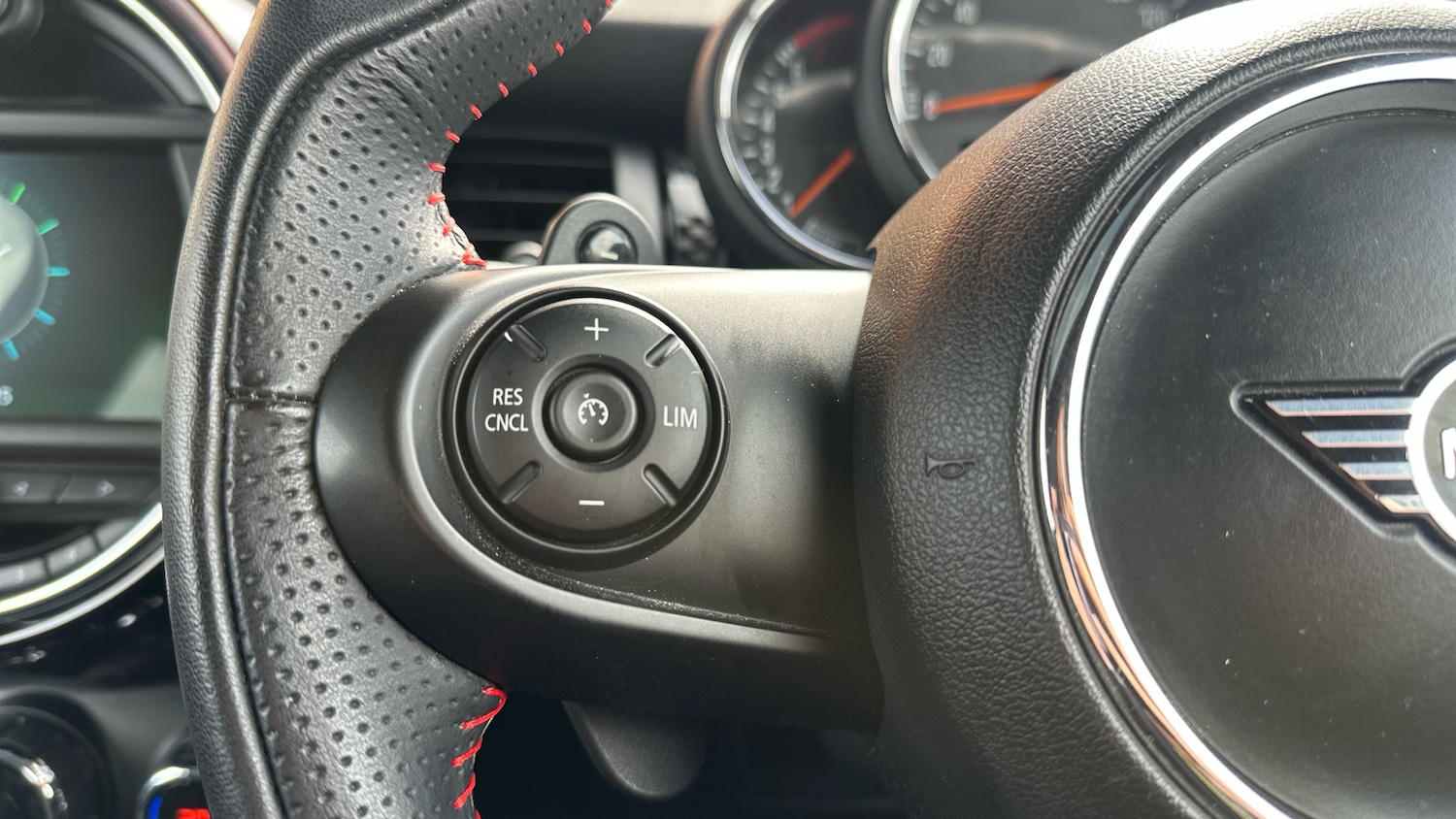 Used MINI Hatch 2018 for sale - 76479498: Photo 17