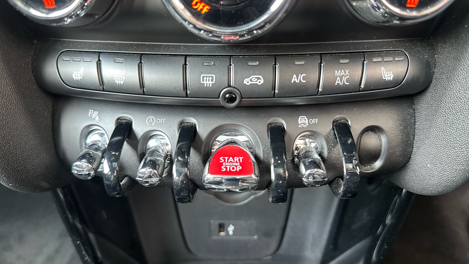 Used MINI Hatch 2018 for sale - 76479498: Photo 32