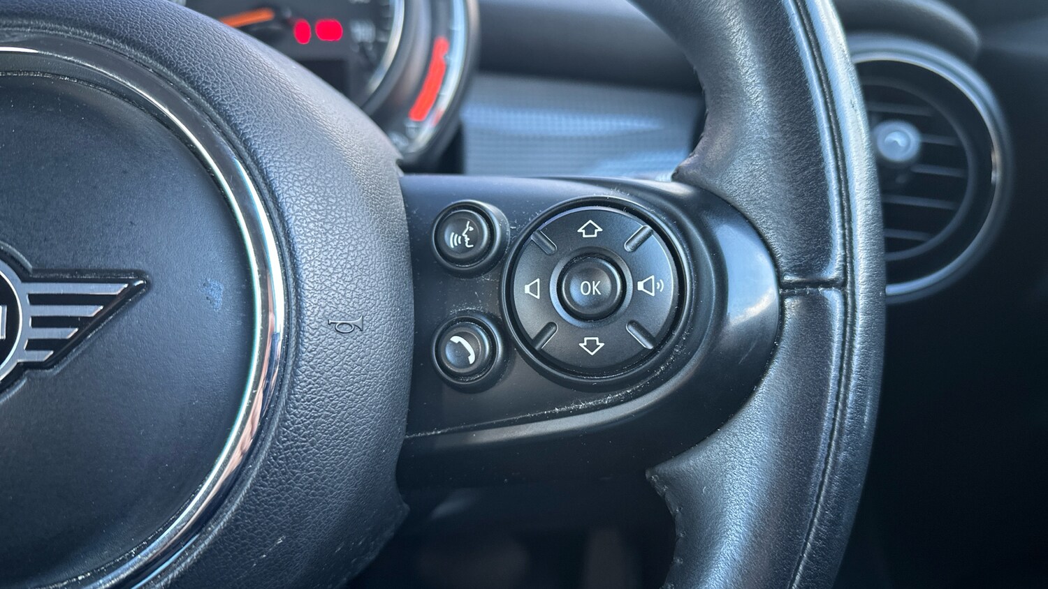 Used MINI Hatch 2019 for sale - 77591281: Photo 18