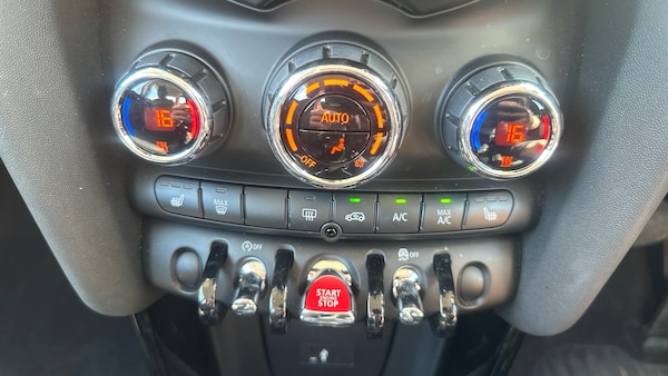 Used MINI Hatch 2020 for sale - 75407257: Photo 32