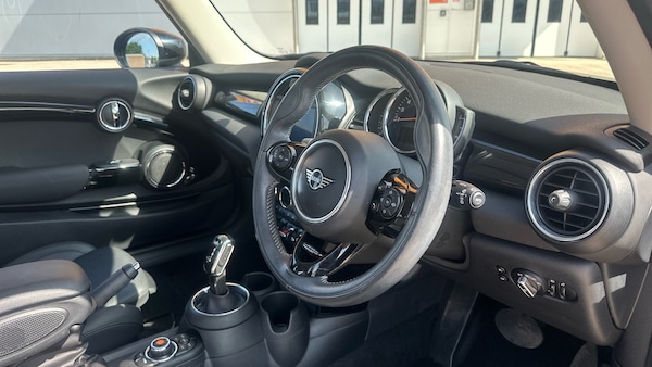 Used MINI Hatch 2020 for sale - 75407257: Photo 6