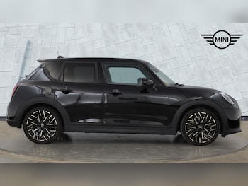 Used MINI Cooper 2024 for sale - 79341016: Photo