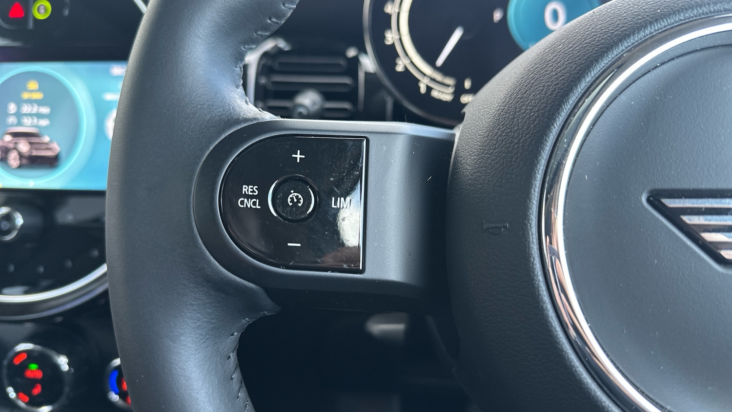 Used MINI Hatch 2023 for sale - 77521906: Photo 17