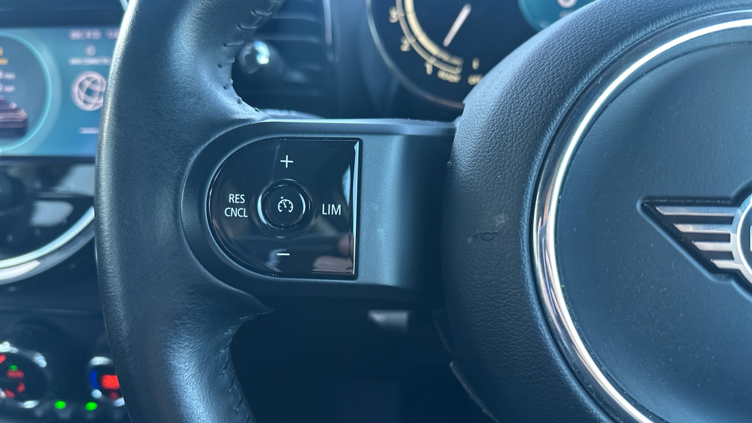 Used MINI Clubman 2023 for sale - 77011668: Photo 17